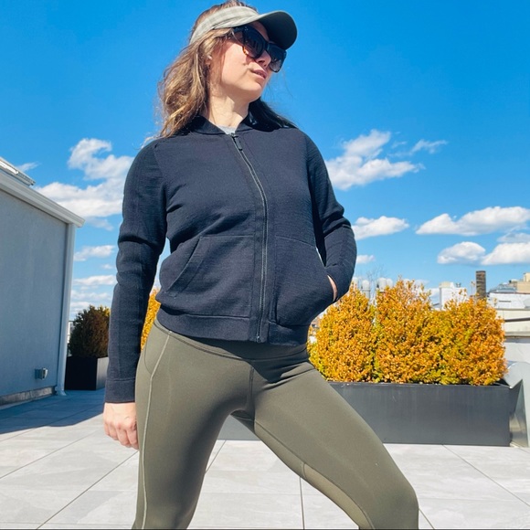 Nike Breathable Gender Neutral Zip Up Front Air Flow Jacket - Picture 2 of 15